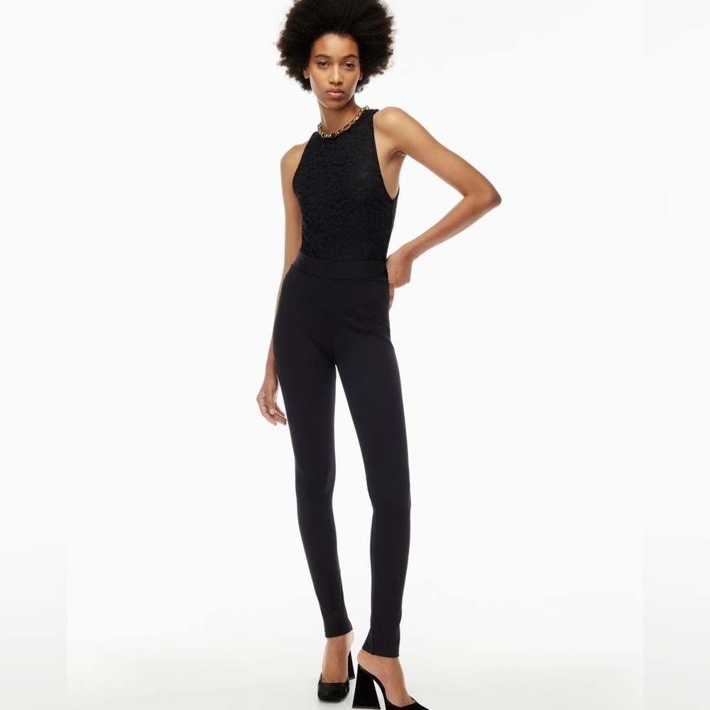 NWT Aritzia Ten by Babaton Angles Legging pants
